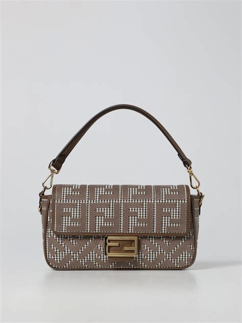 borsa baguette estate fendi|fendi baguette bag.